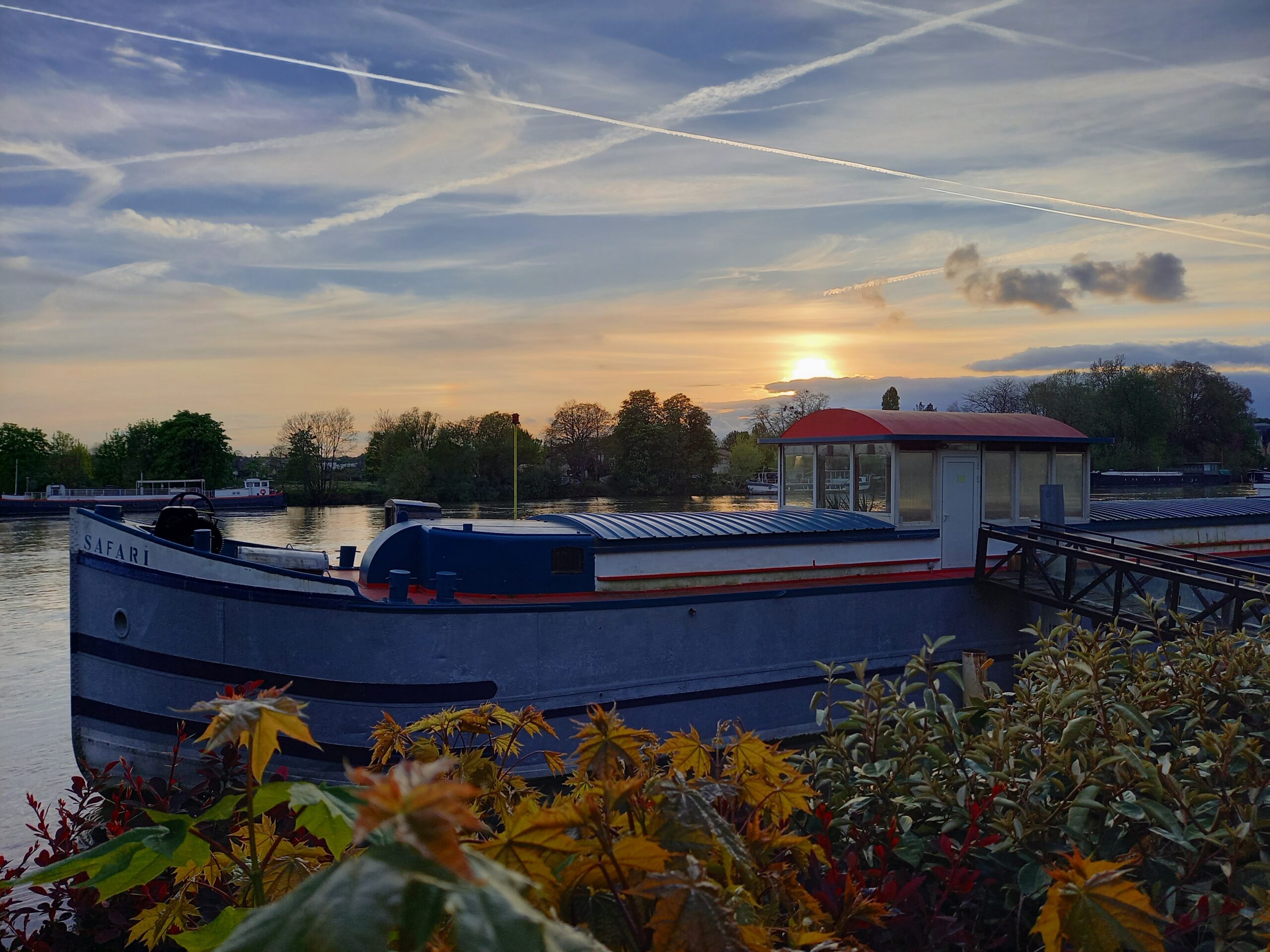 Soirée poésie à la Péniche de Triel, le vendredi 29 novembre à 20 heures